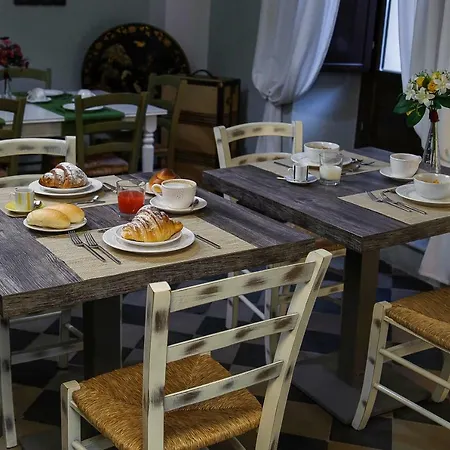 Xenia Bed & Breakfast